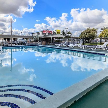Budget Host Inn Florida City Exterior foto