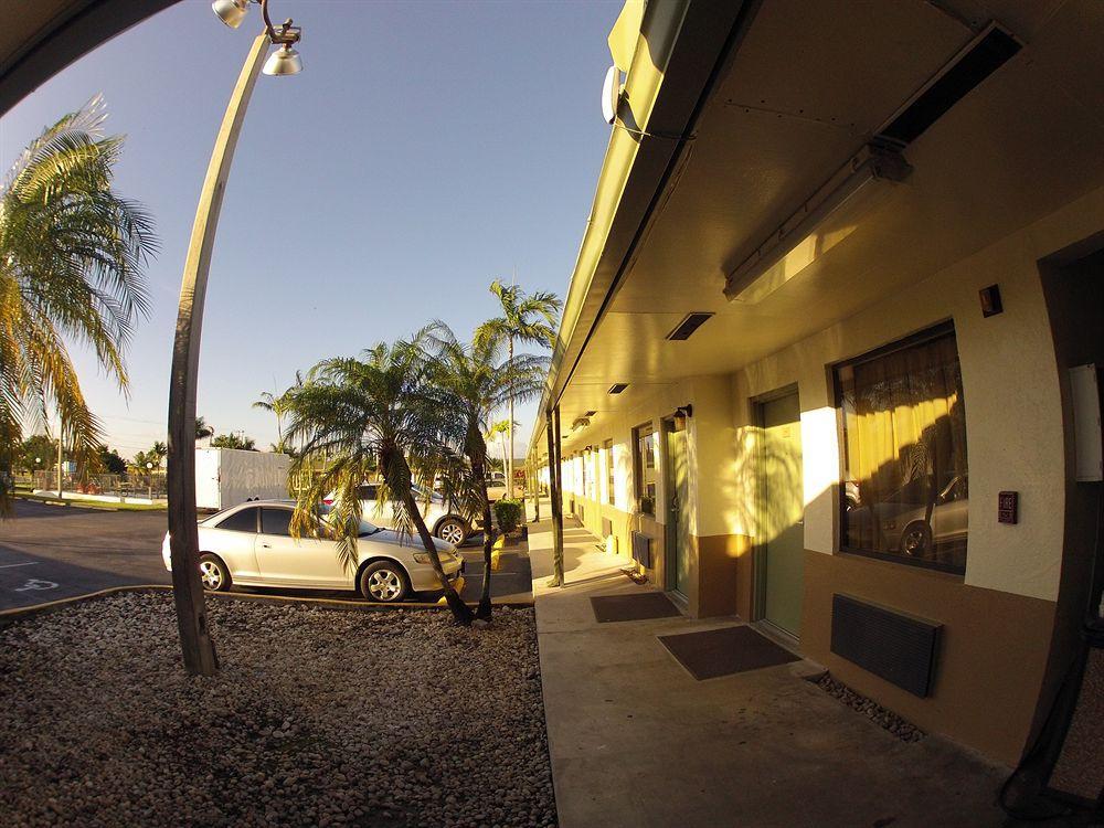 Budget Host Inn Florida City Exterior foto